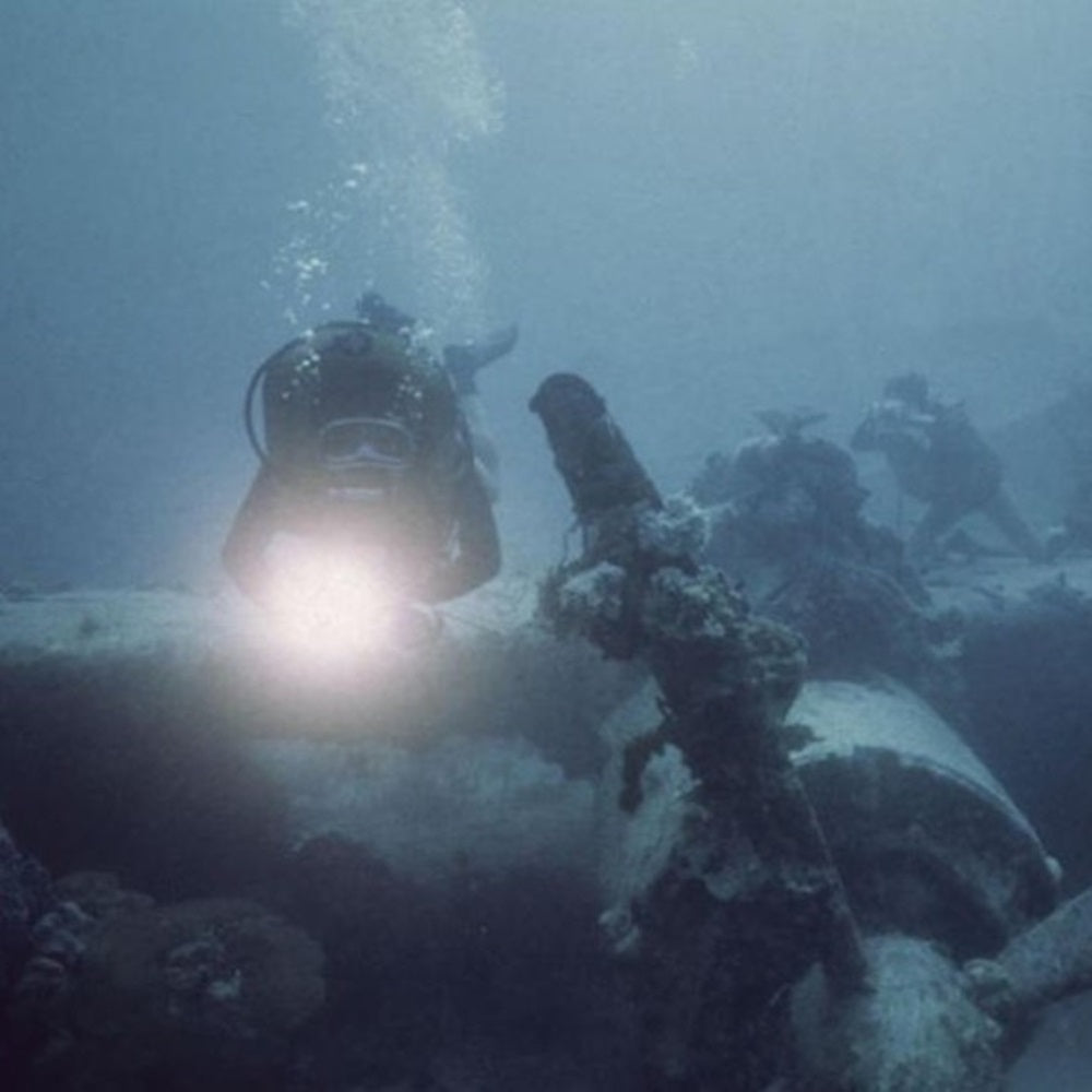 Mega BrightBuddy DeepCore 2500 High-Lumen Dive Torch