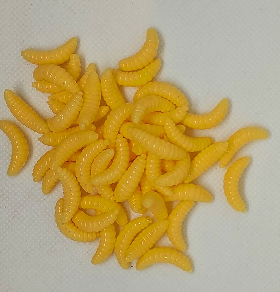 50PCS 2cm 0.3g Artificial Soft Grub Bait