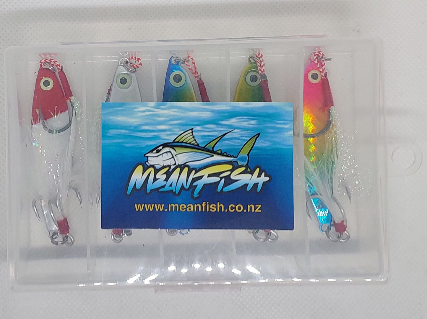 5 x15 gram Lures with Tackle Box for Trout Salmon Kahawai